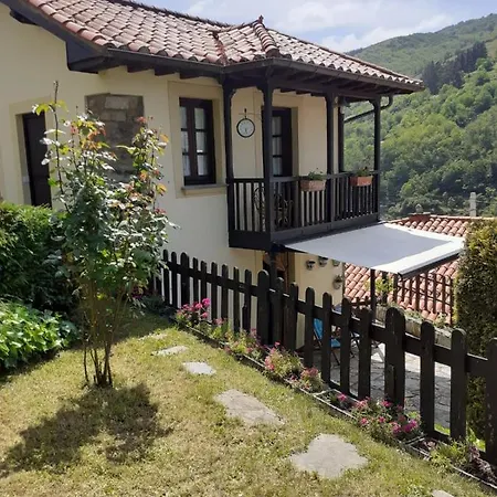 Chalet La Casina De Santulaya