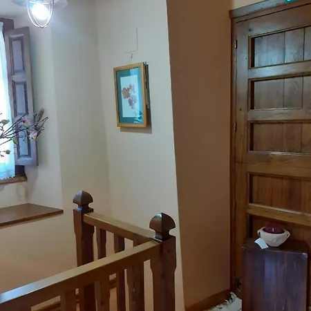 La Casina De Santulaya Adrales