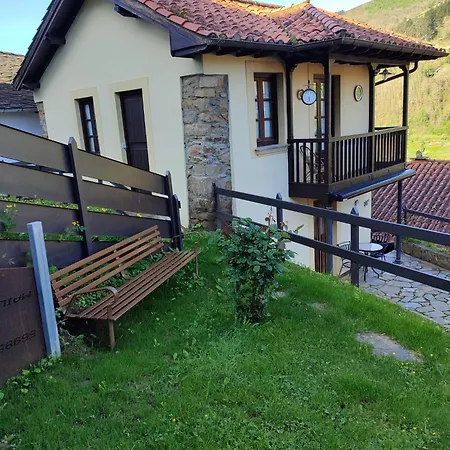 La Casina De Santulaya Chalet *